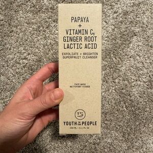 Youth to The People SUPERFRUIT GENTLE EXFOLIATING CLEANSER